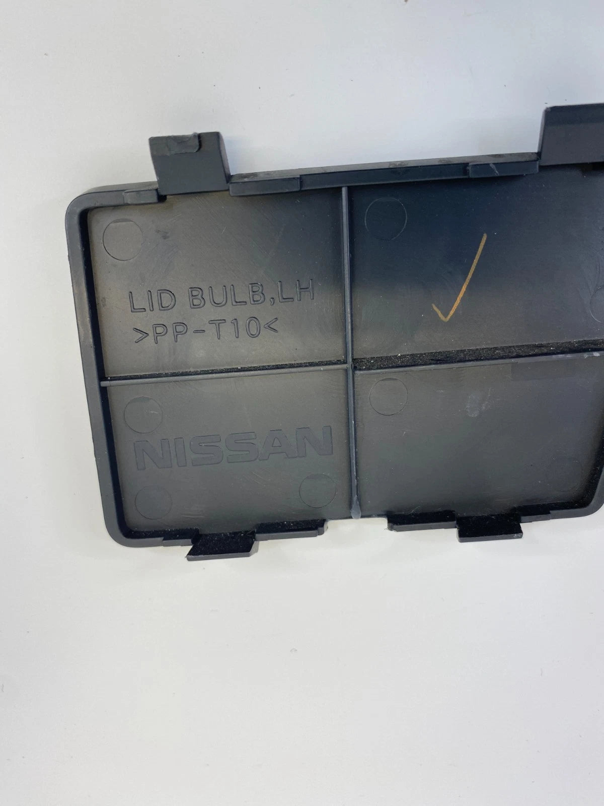 2008-2013 NISSAN ROGUE LEFT DRIVER SIDE BULB INNER ACCESS LID COVER CAP TRIM OEM