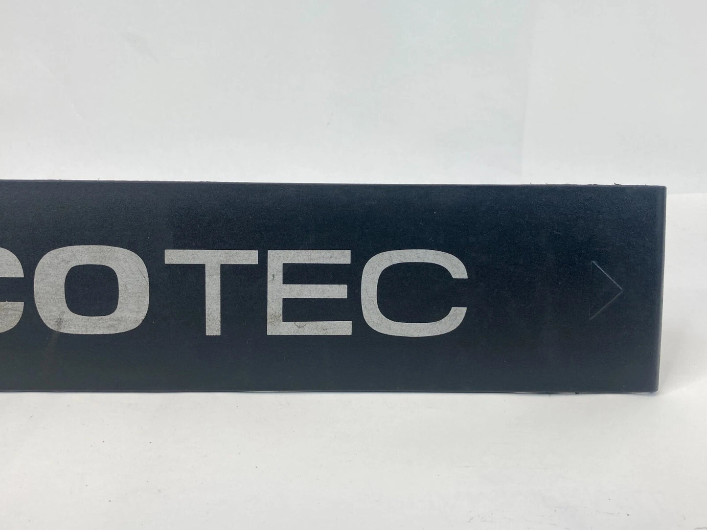 2009-2011 CHEVROLET AVEO5 AVEO 1.6L L4 ENGINE COVER EMBLEM ECOTEC TRIM 96815280