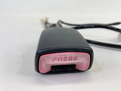 2004 2005 TOYOTA RAV4 FRONT RIGHT PASSENGER SEAT BELT BUCKLE 7L7040-08AUG03 OEM