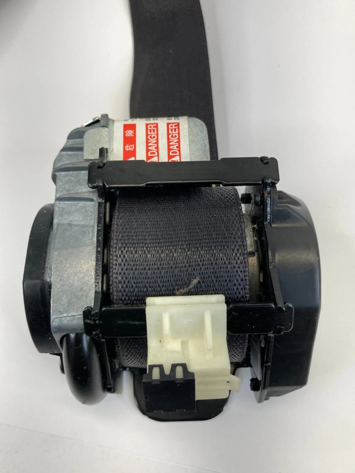 2009 2010 DODGE JOURNEY FRONT LEFT DRIVER SIDE SEAT BELT SAFETY RETRACTOR ASSY