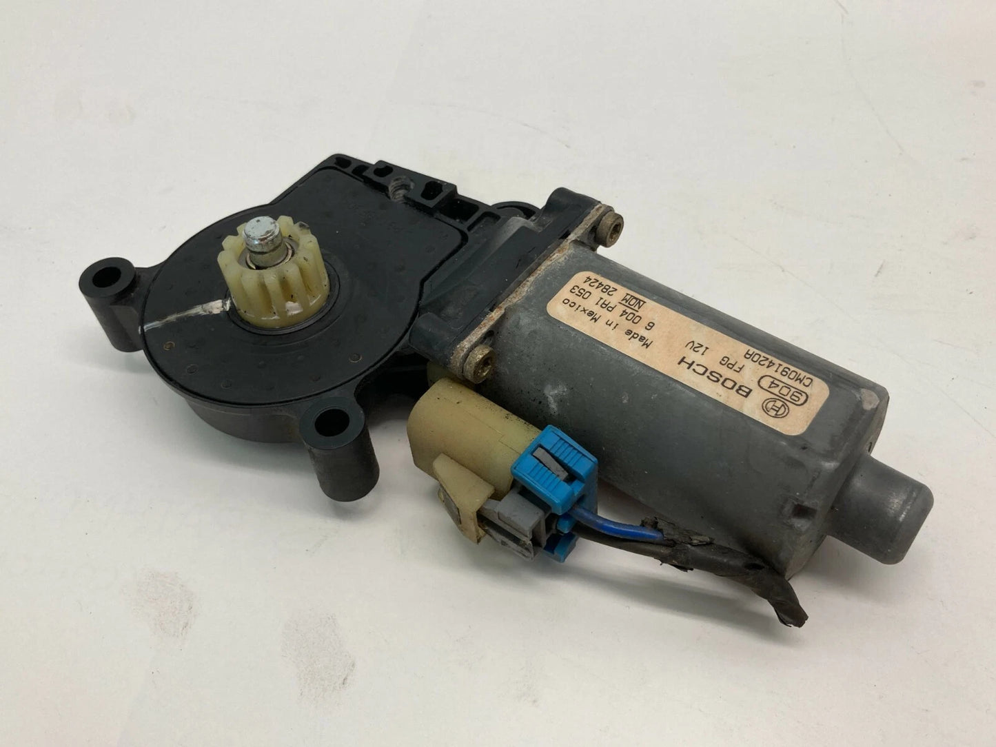02 03 04 05 06 07 SATURN VUE REAR LEFT DOOR POWER WINDOW MOTOR CM091420A OEM