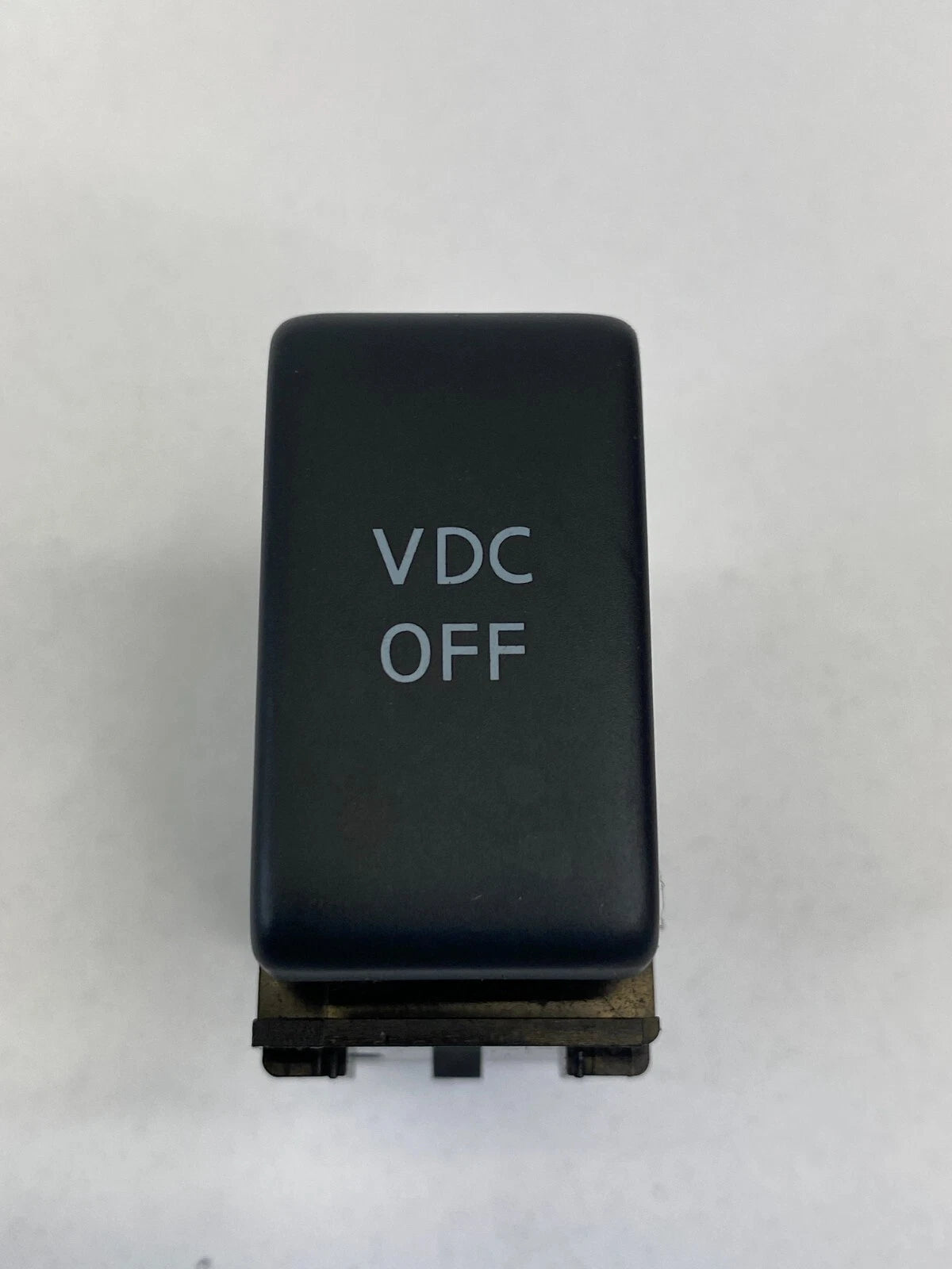 2008-2011 INFINITI G37 SEDAN VDC OFF VEHICLE DYNAMIC CONTROL SWITCH BUTTON OEM