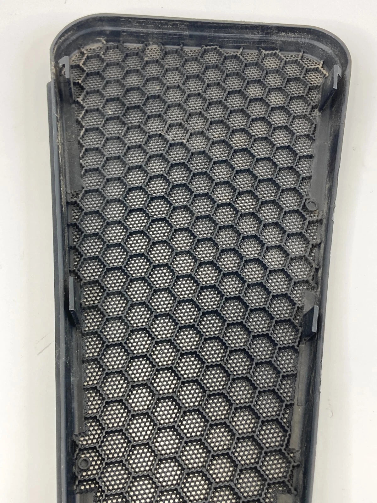 12-18 FORD FOCUS FRONT RIGHT WINDSHIELD SCUTTLE GRILLE COVER TRIM BM51-A02216-A