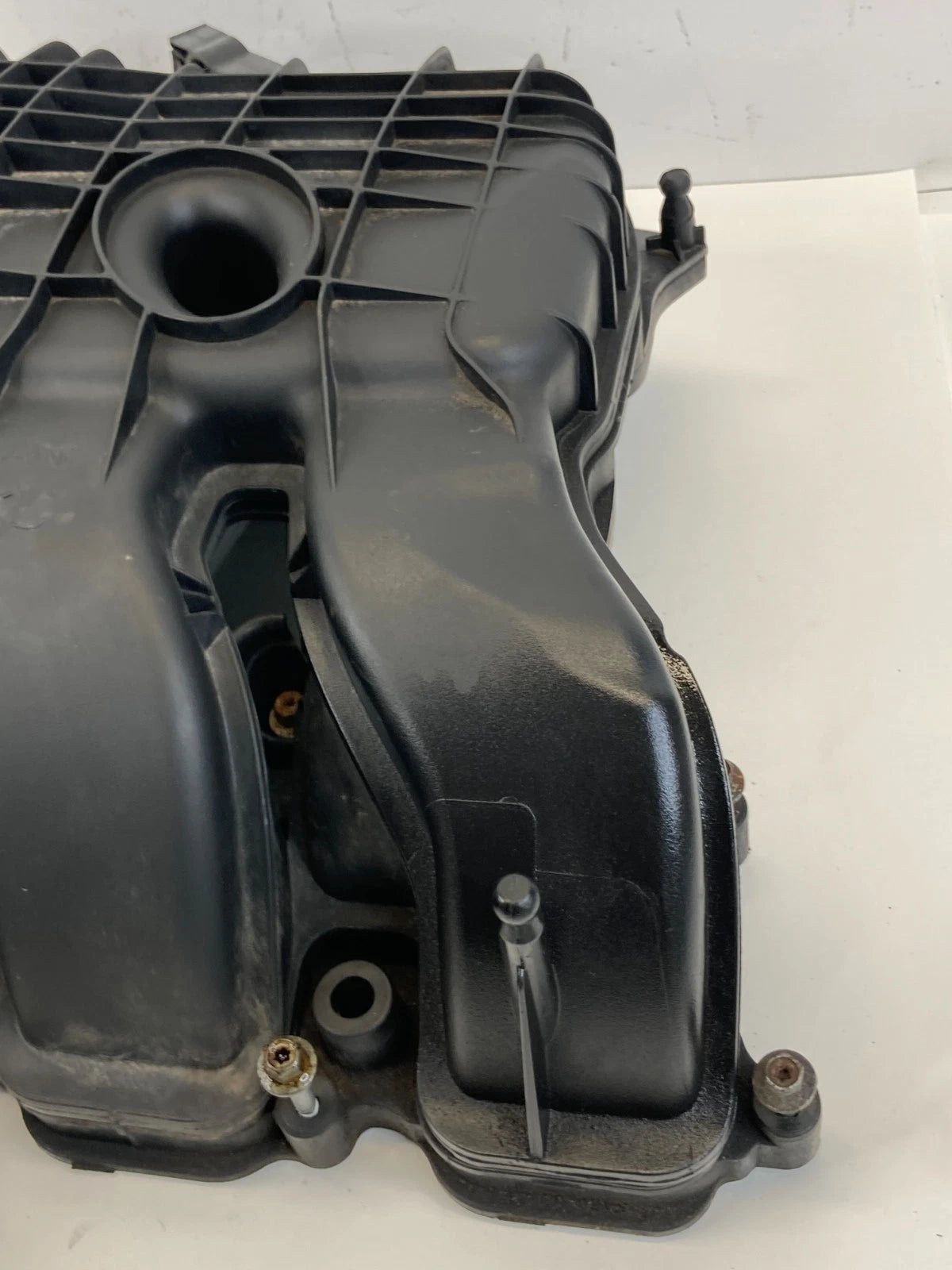 11-20 CHRYSLER TOWN & COUNTRY JEEP DODGE 3.6L UPPER INTAKE MANIFOLD PLENUM OEM
