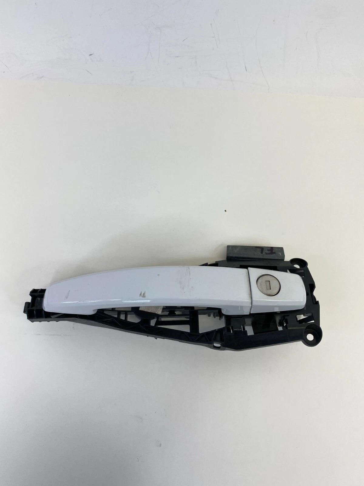 12-16 CHEVROLET SONIC FRONT LEFT DRIVER SIDE EXTERIOR DOOR HANDLE 9400-2321 OEM