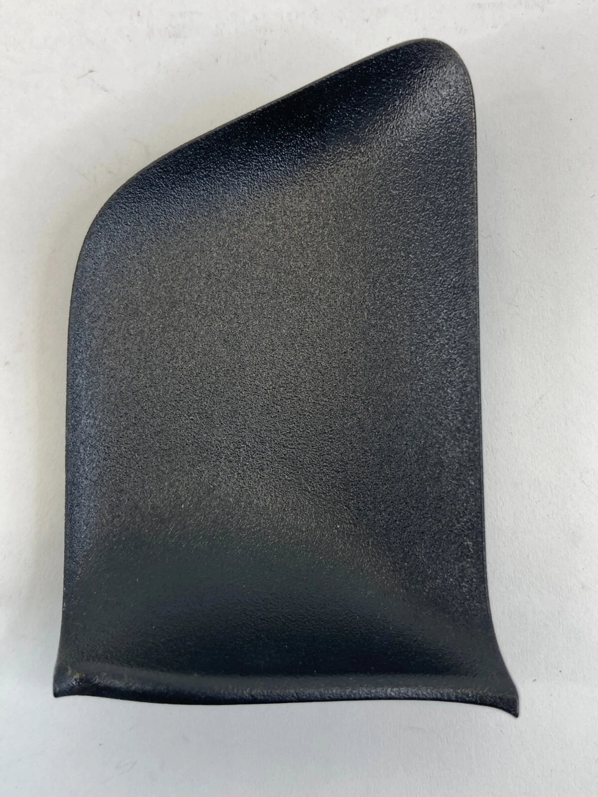 04-09 TOYOTA PRIUS REAR RIGHT INTERIOR DOOR HANDLE BEZEL TRIM COVER 69277-47020