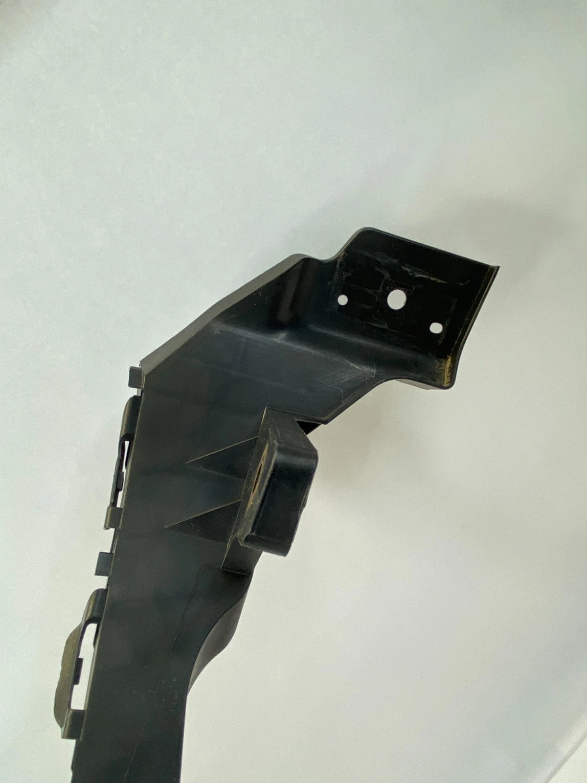2009-2014 ACURA TL FRONT RIGHT PASSENGER HEADLIGHT BRACKET MOUNT 71140-TK4-A000