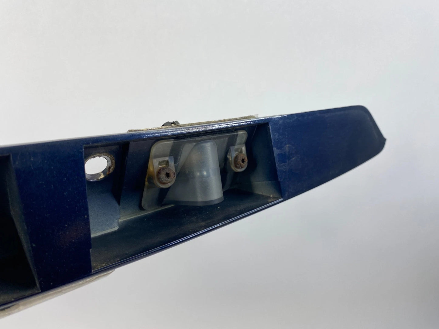 2006-2011 CHEVROLET HHR REAR HATCH LIFTGATE TRIM PULL HANDLE BLUE METALLIC OEM