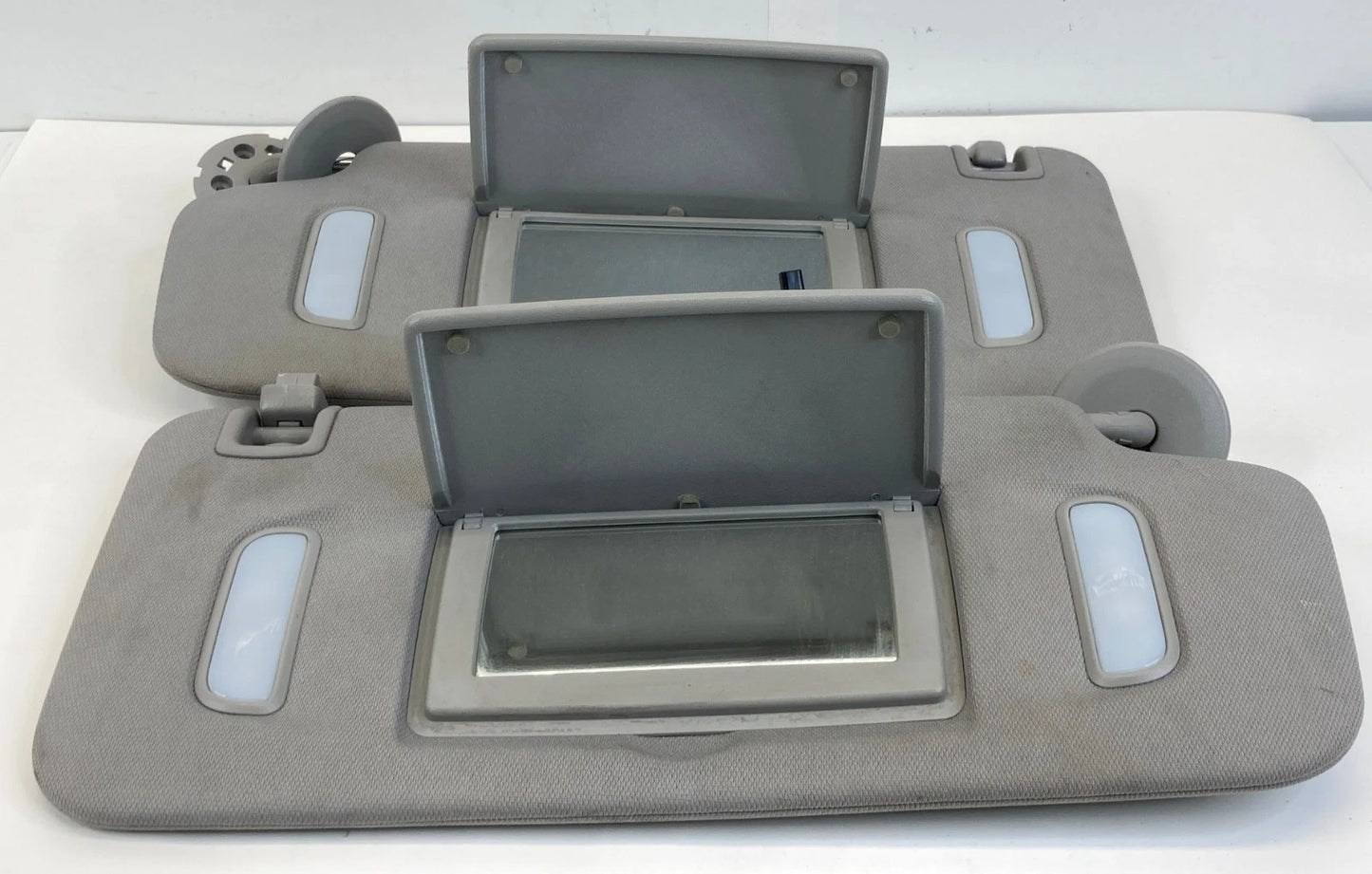 2010-2017 CHEVROLE EQUINOX ROOF SUNVISOR SUN VISOR SET LEFT & RIGHT