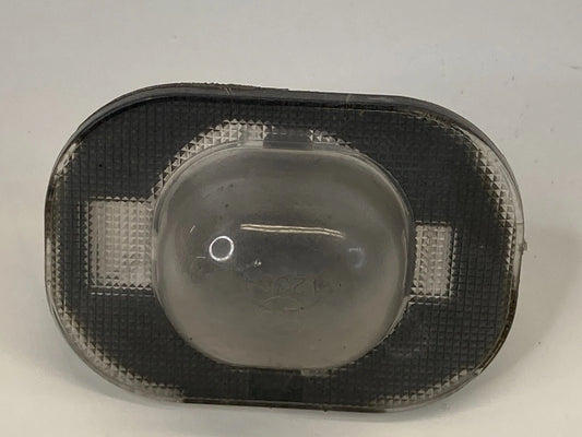 2012-2017 HYUNDAI ACCENT REAR TAILGATE LICENSE PLATE LIGHT HOUSING ASSEMBLY OEM