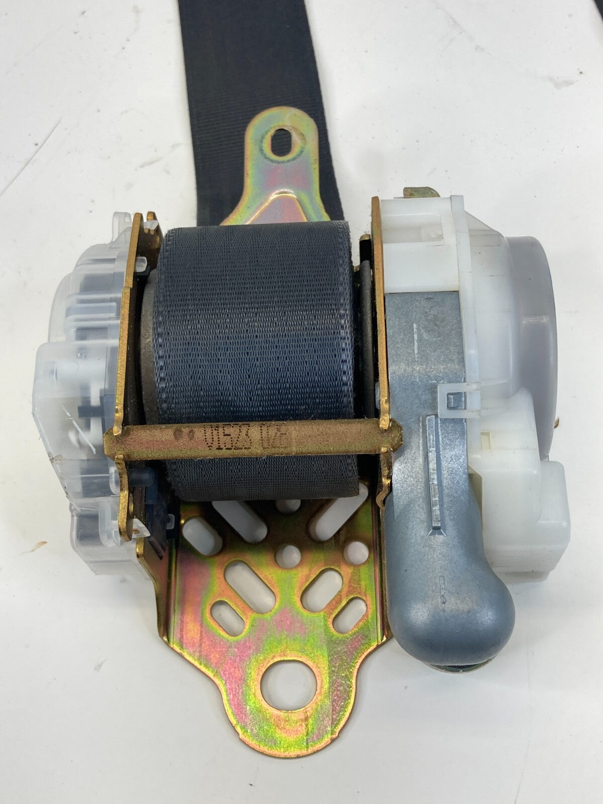 2001-2003 Lexus RX300 Front Right Passenger Seat Belt Retractor G087901 OEM