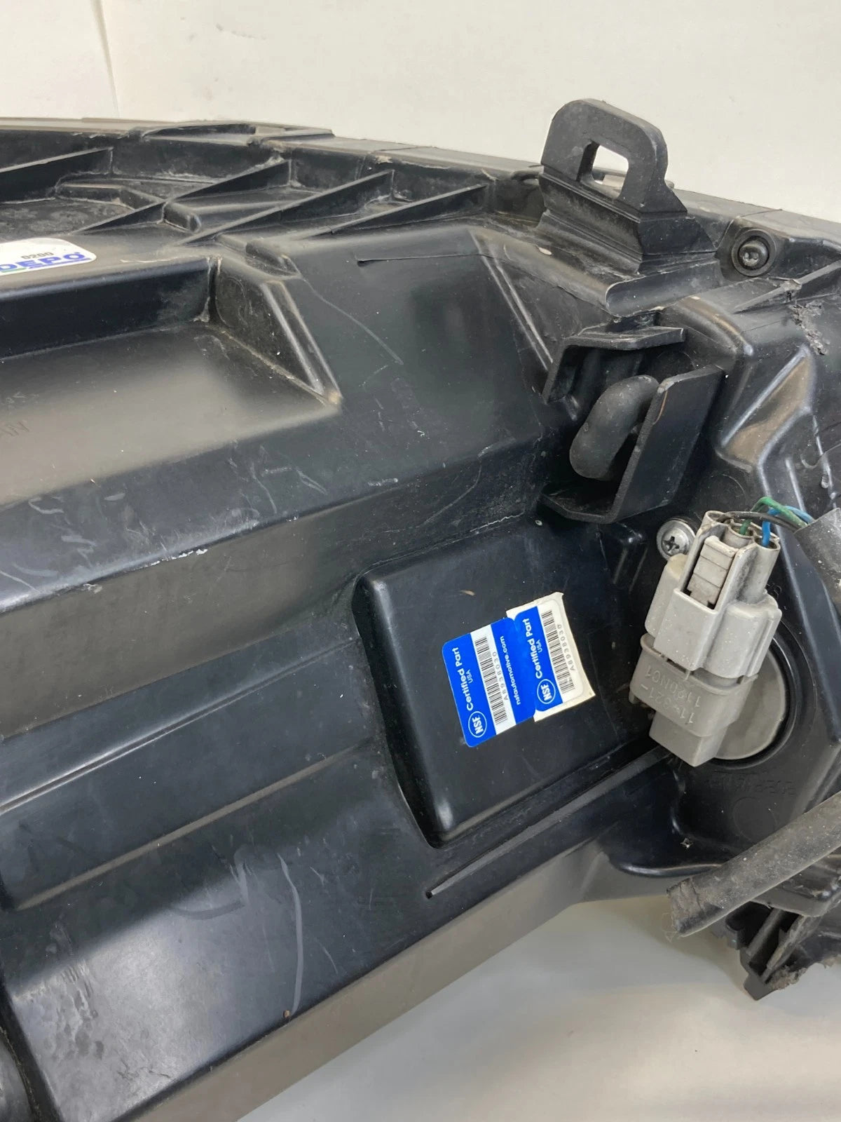 13-17 Hyundai Accent Front Right Passenger Side Headlight Headlamp AFTERMARKET