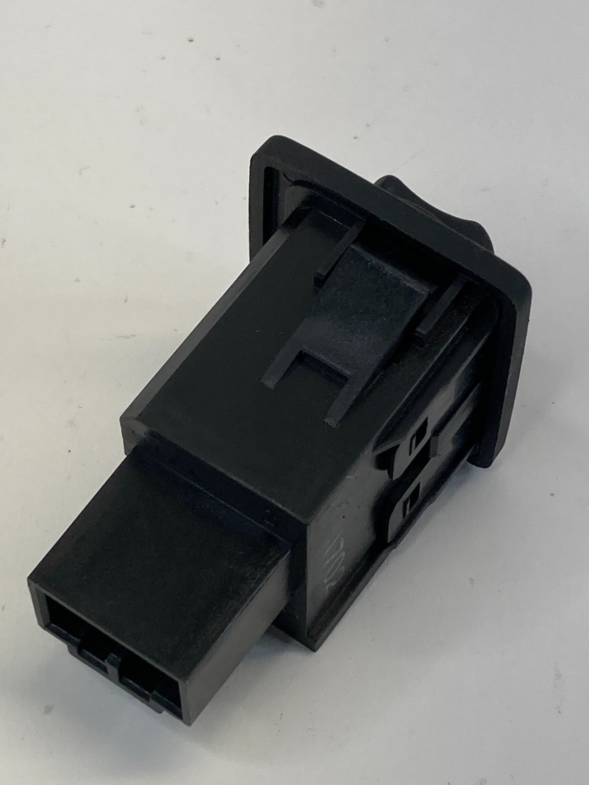 2008-2010 Honda Accord Auxiliary Jack AUX Switch Control M38114 OEM