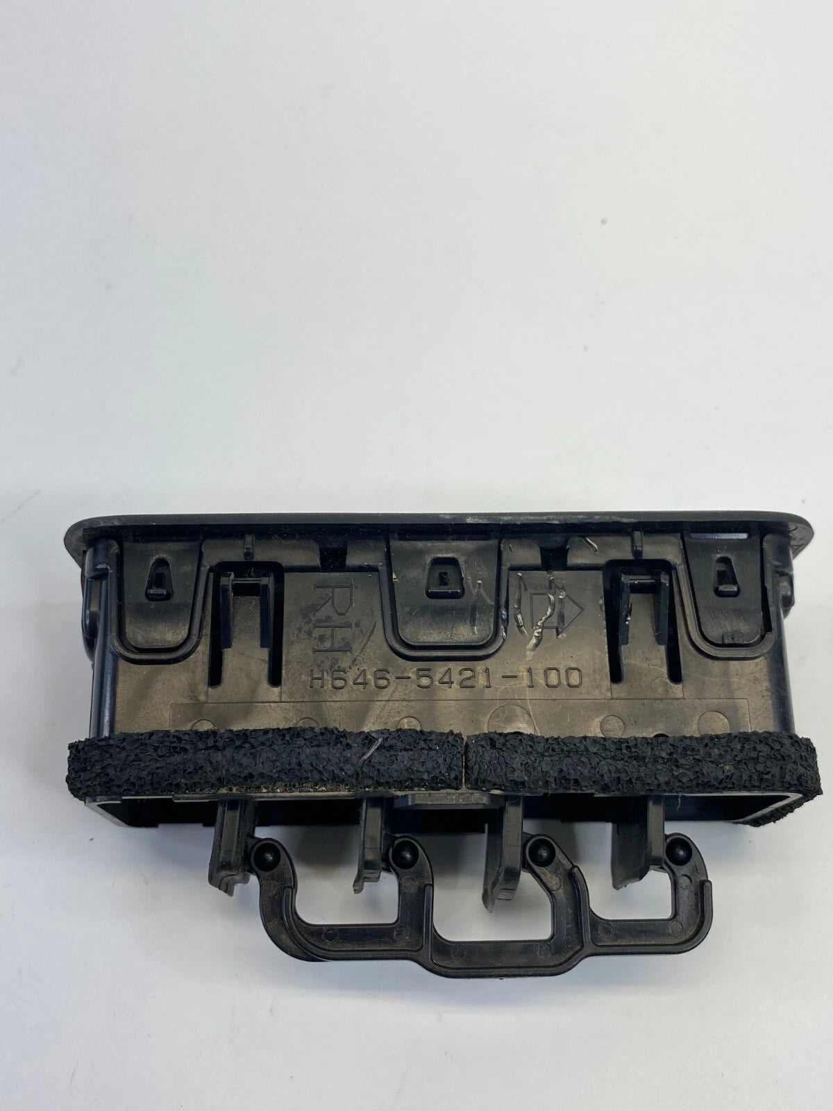 2003-2005 NISSAN MURANO REAR RIGHT SIDE B PILLAR AIR VENT GRILL H646-5421-100