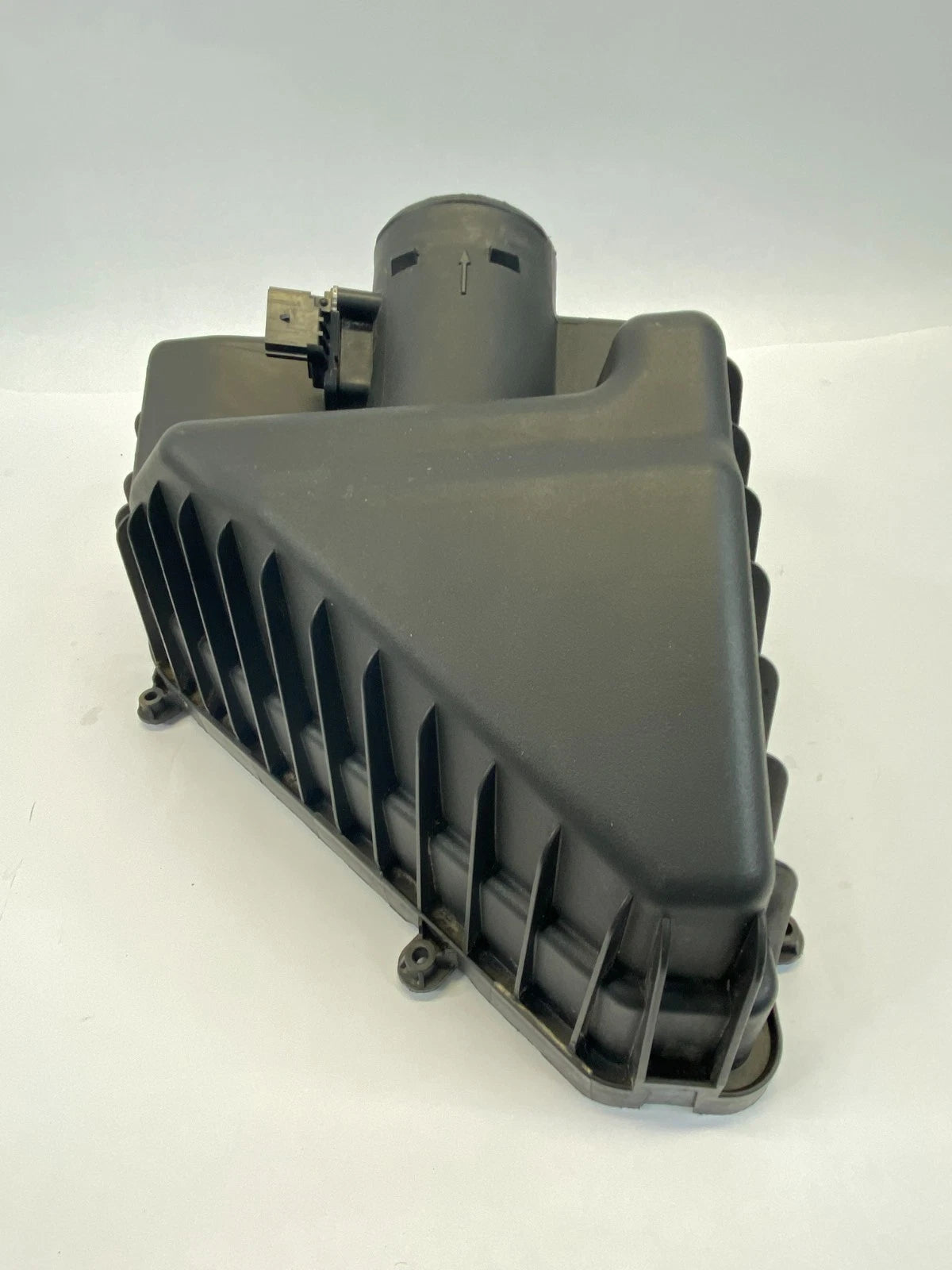 2009-2017 CHEVROLET TRAVERSE ENGINE AIR CLEANER FILTER INTAKE BOX COVER TOP OEM