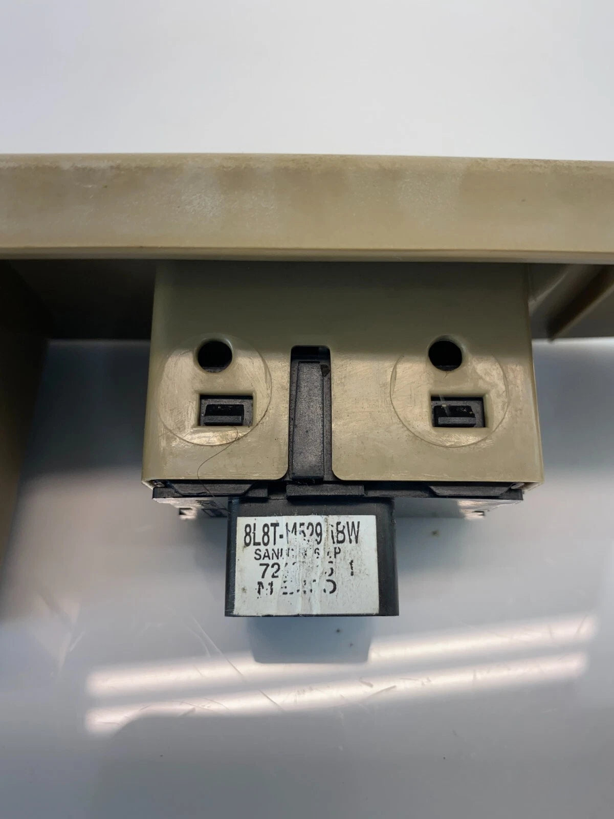 2008-2012 FORD ESCAPE REAR LEFT BACK SIDE DOOR WINDOW CONTROL SWITCH OEM