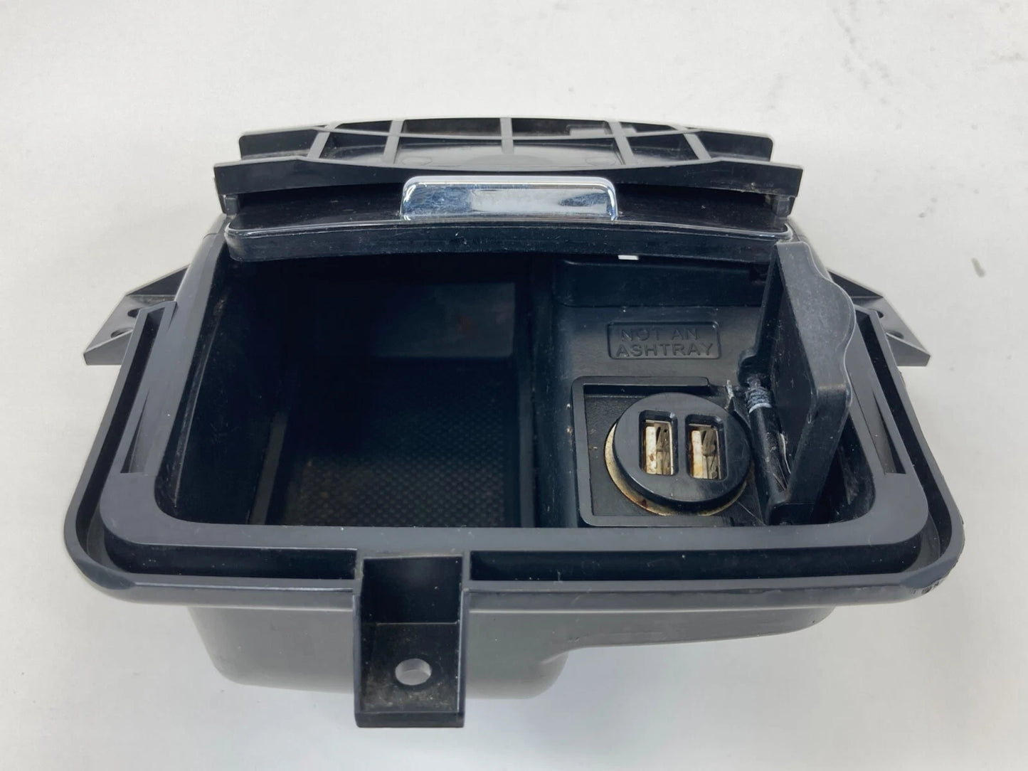 2007-2009 ACURA MDX CENTER CONSOLE ASHTRAY STORAGE POWER OUTLET HOUSING UNIT OEM
