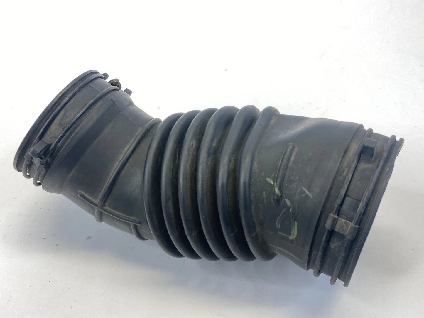 2011-2016 HYUNDAI ELANTRA AIR INTAKE CLEANER HOSE DUCT TUBE PIPE 28140-3X300 OEM