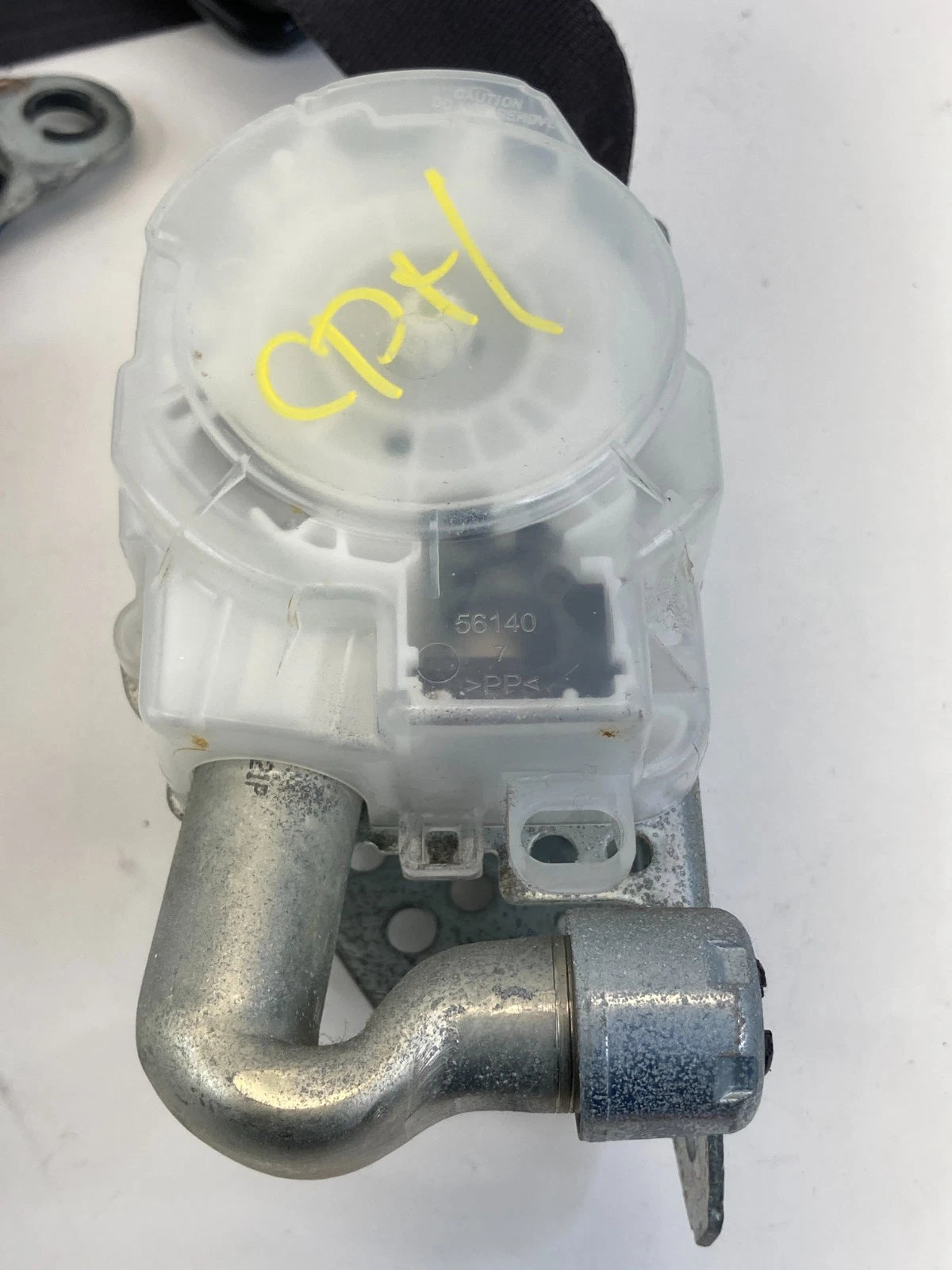 2009 2010 TOYOTA MATRIX FRONT LEFT DRIVER SIDE SEAT BELT RETRACTOR BLACK OEM