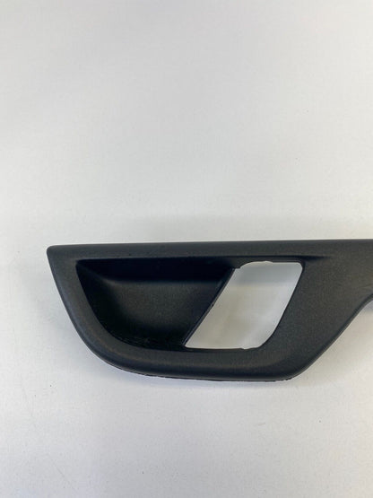 2001-2004 Volvo S60 Rear Right Side Inner Door Handle Bezel Trim Panel 8650003