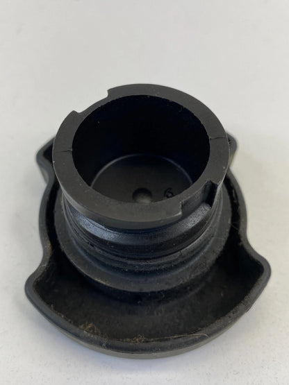 05-07 FORD FREESTYLE 06-12 FUSION ENGINE OIL FILLER FLUID CAP OEM