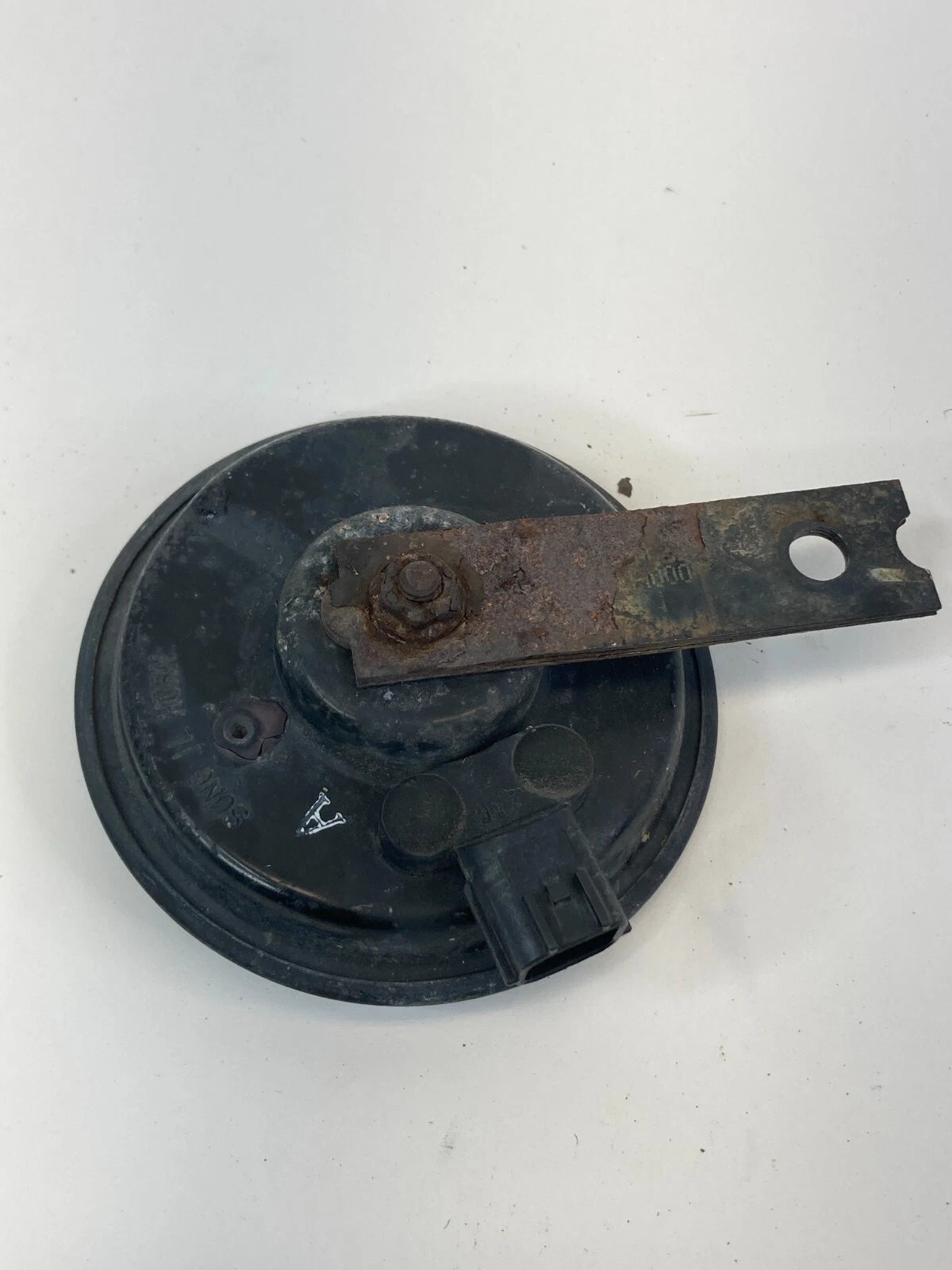 2006-2010 HYUNDAI ELANTRA SEDAN HORN SIREN ALARM PITCH TONE NOTE E428R000033 OEM