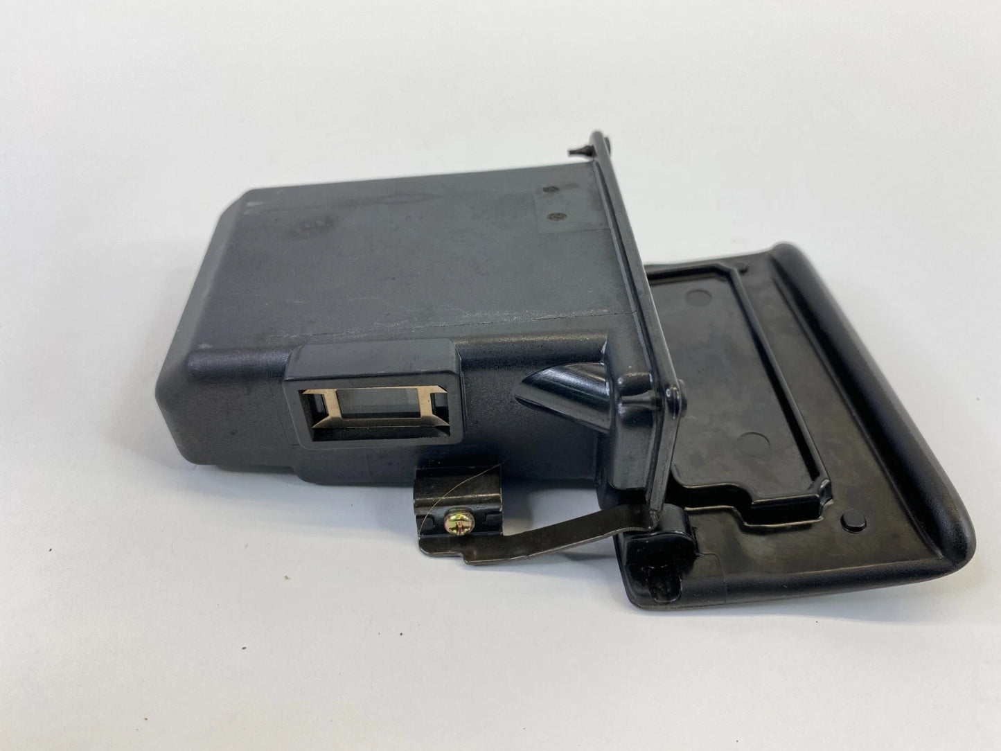 1998-2005 LEXUS GS300 REAR RIGHT SIDE DOOR PANEL INSERT ASHTRAY 74131-30200 OEM