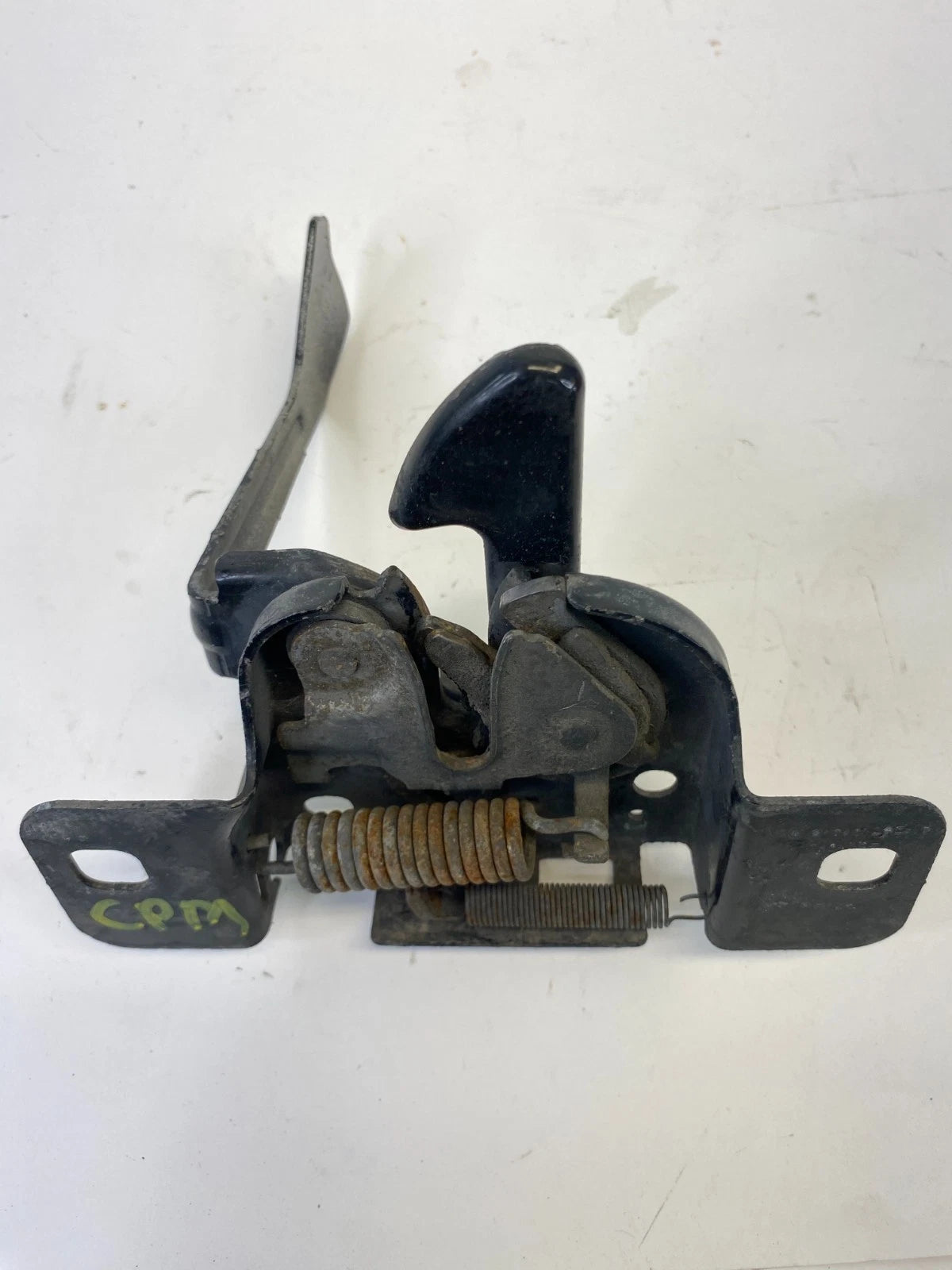 05-10 CHRYSLER 300 HOOD LOCK LATCH SAFETY CATCH ASSEMBLY FRONT UNIT OEM FACTORY