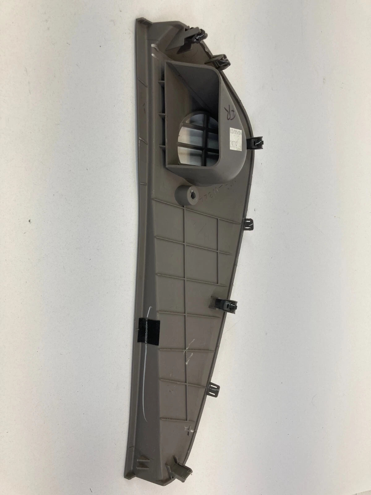 1999-2004 HONDA ODYSSEY RIGHT SIDE DASH END CAP COVER BEZEL TRIM 77211-S0X OEM