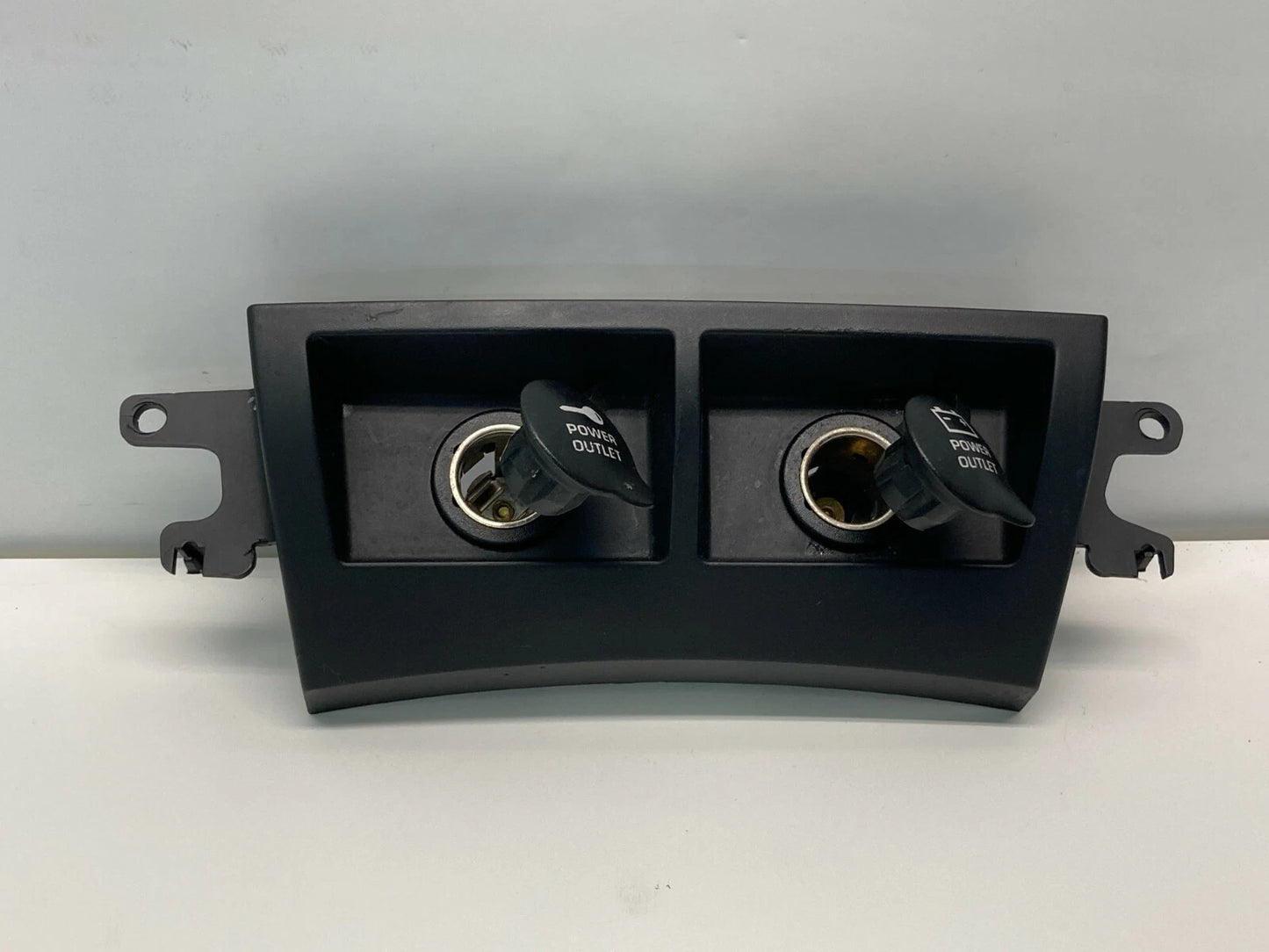 2004-2008 CHRYSLER PACIFICA DASH DUAL POWER OUTLET LIGHTER PANEL COVER TRIM OEM