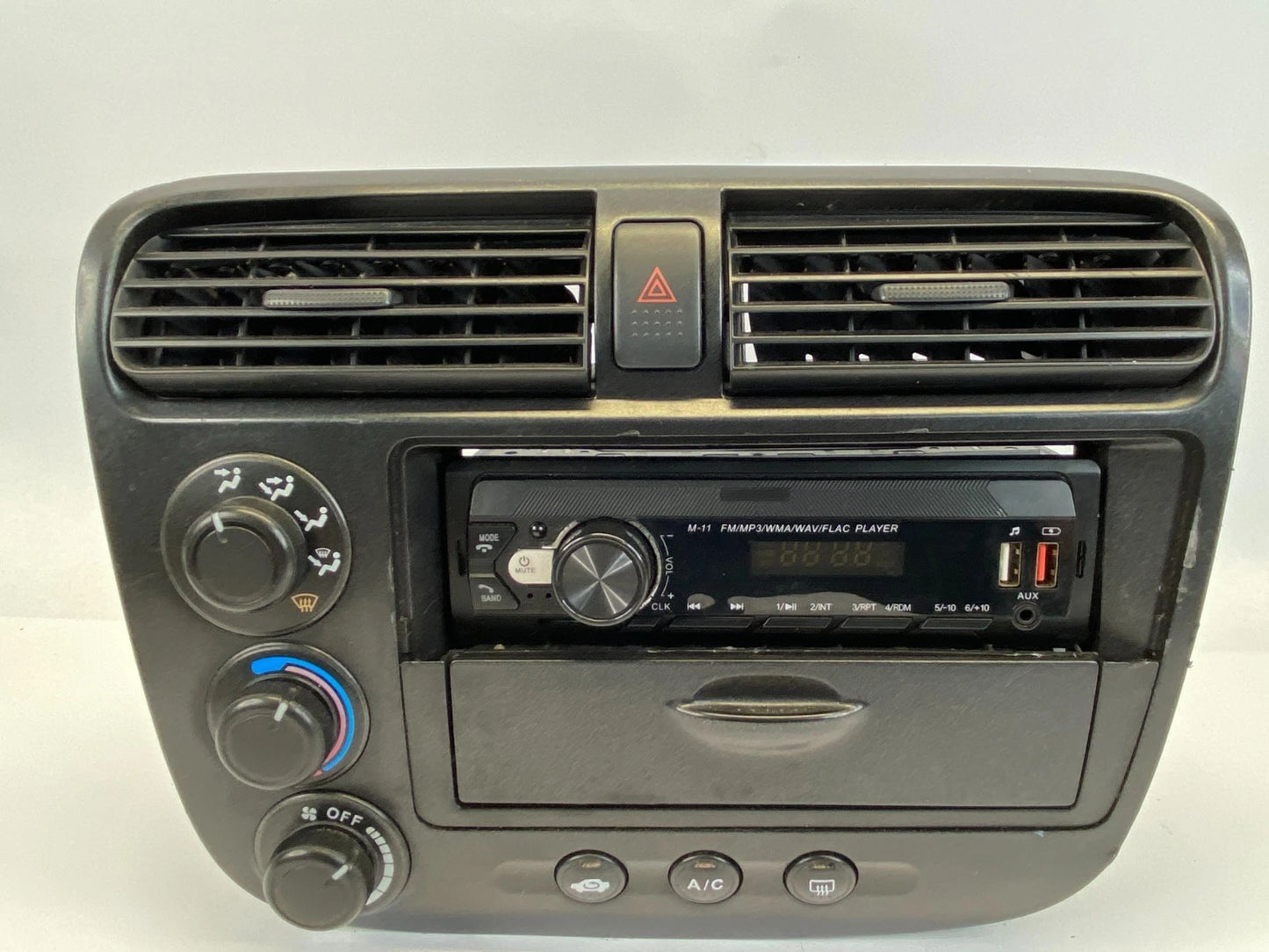 01-05 HONDA CIVIC CENTER DASH RADIO BEZEL CLIMATE CONTROL AC & STEREO UNIT OEM