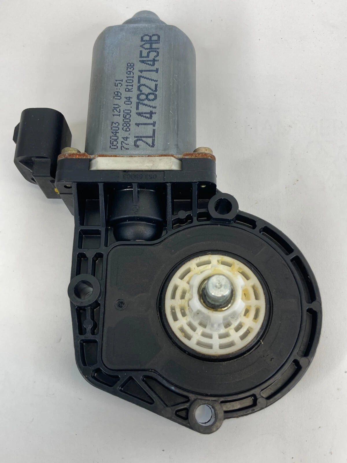 03-06 LINCOLN NAVIGATOR REAR RIGHT SIDE DOOR POWER WINDOW MOTOR 2L147827145AB