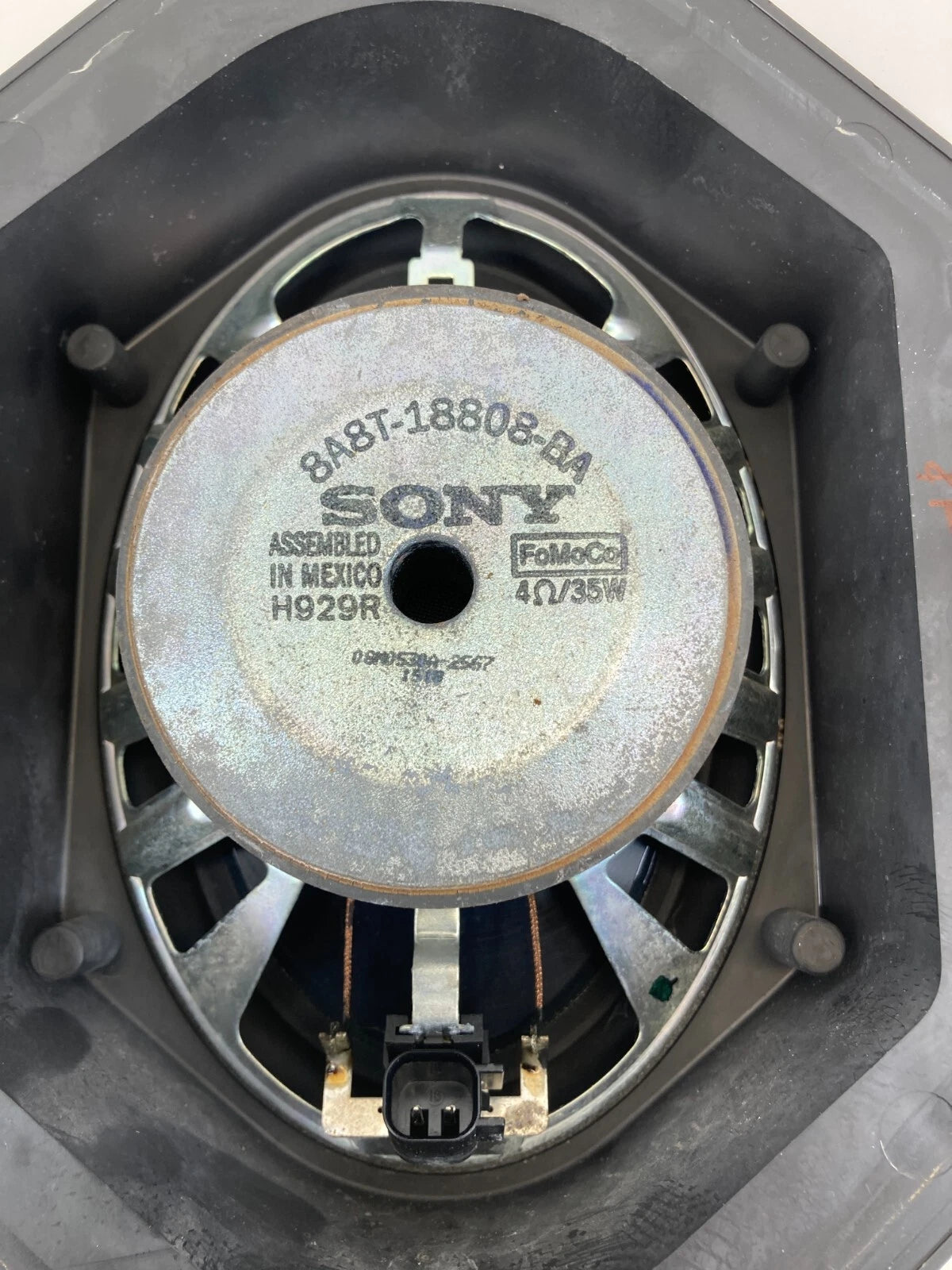 2009-2019 FORD FLEX REAR RIGHT BACK SIDE DOOR SPEAKER AUDIO 8A8T-18808-BA OEM