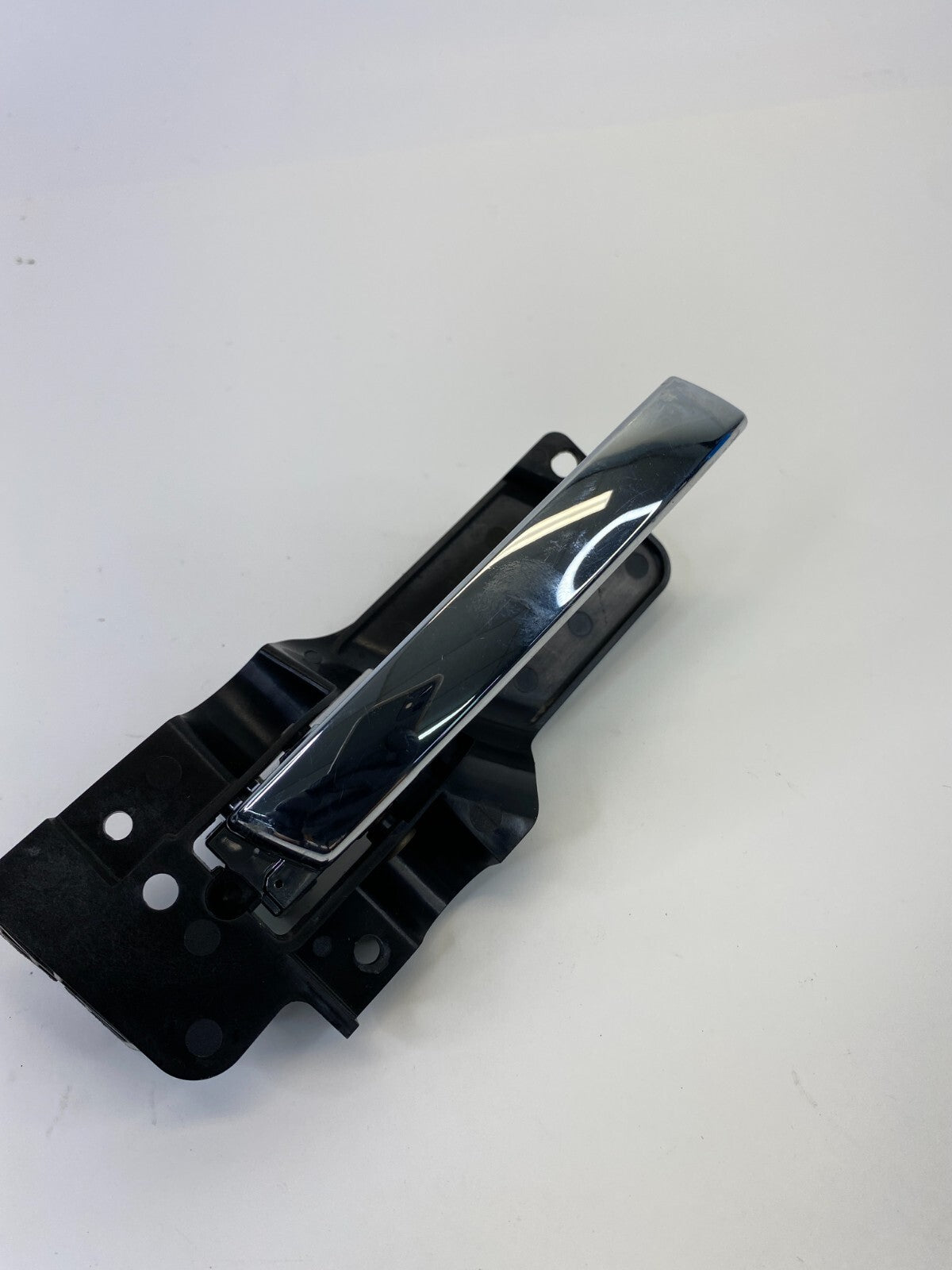 2011-2016 Chrysler Town & Country Front Right Interior Door Handle 68066552AA