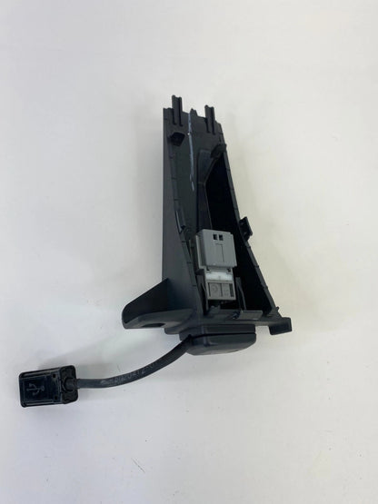 2011-2013 HONDA ODYSSEY GLOVE BOX POCKET USB PORT AUX JACK ASSEMBLY OEM