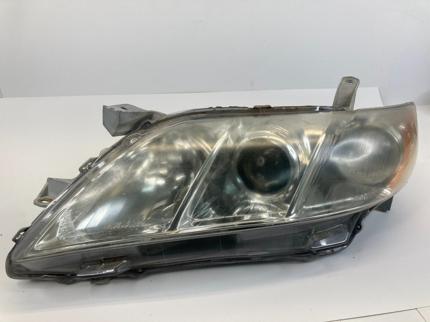 2007-2009 Toyota Camry SEDAN Left Driver Side Halogen Headlight Headlamp OEM