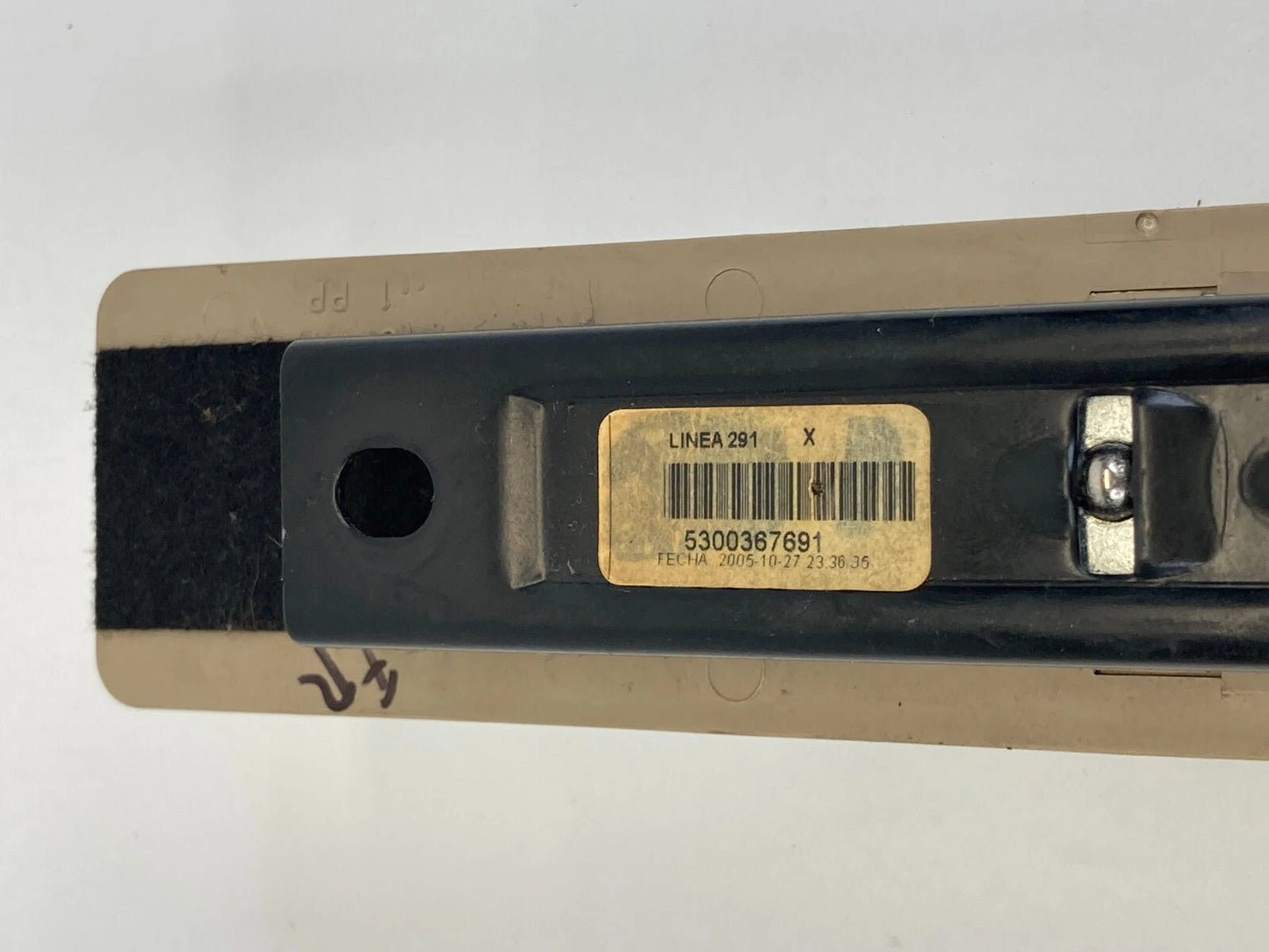 03-07 HONDA ACCORD SEDAN FRONT RIGHT PASSENGER SEAT BELT HEIGHT ADJUSTER OEM