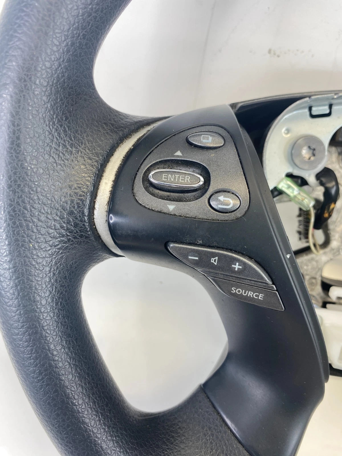 2014-2020 Nissan Pathfinder Steering Wheel w/ Cruise Control Switch OEM