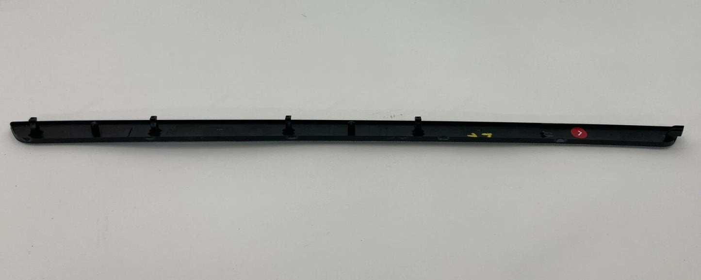 2005-2010 VOLKSWAGEN JETTA FRONT LEFT SIDE DOOR TRIM MOLDING PANEL 1K4867439 OEM