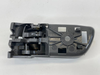 04-10 TOYOTA SIENNA CE & LE FRONT RIGHT PASSENGER INTERIOR DOOR HANDLE FR RH OEM