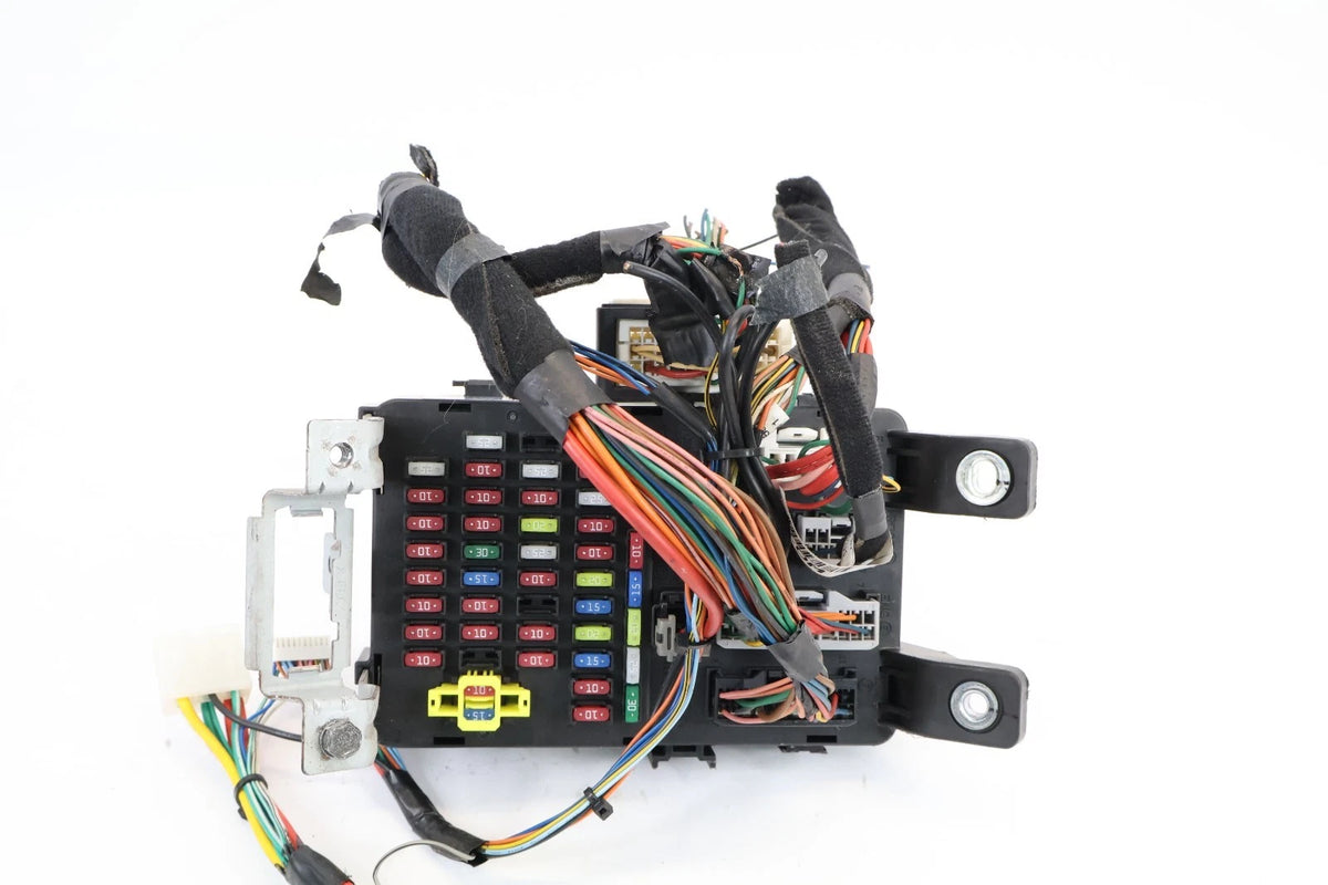 06-11 HYUNDAI ACCENT DASH CABIN FUSE BOX RELAY JUNCTION BLOCK 91950-1G040 OEM