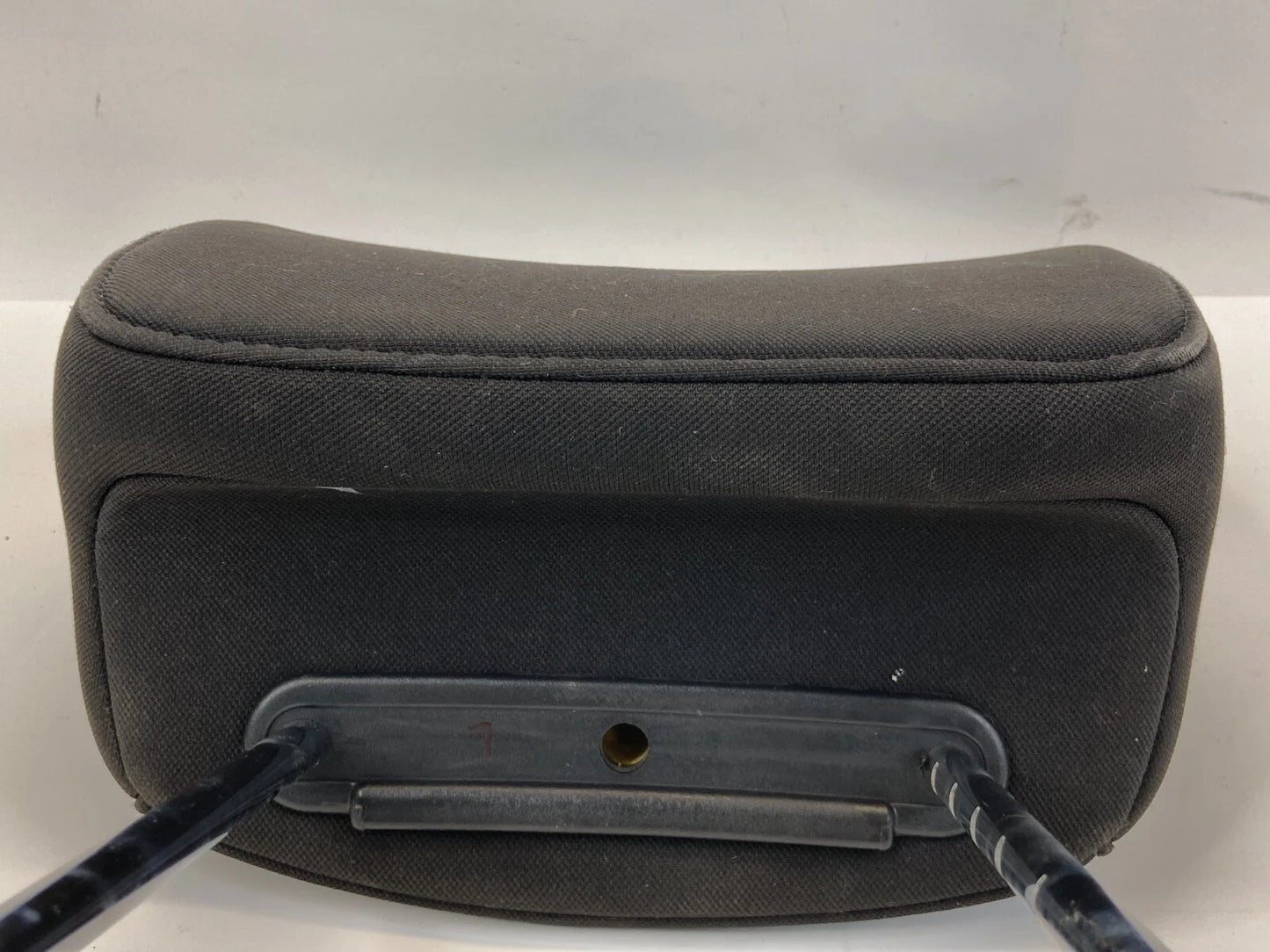 2006-2011 HYUNDAI ACCENT FRONT LEFT DRIVER SIDE SEAT HEADREST HEAD REST OEM