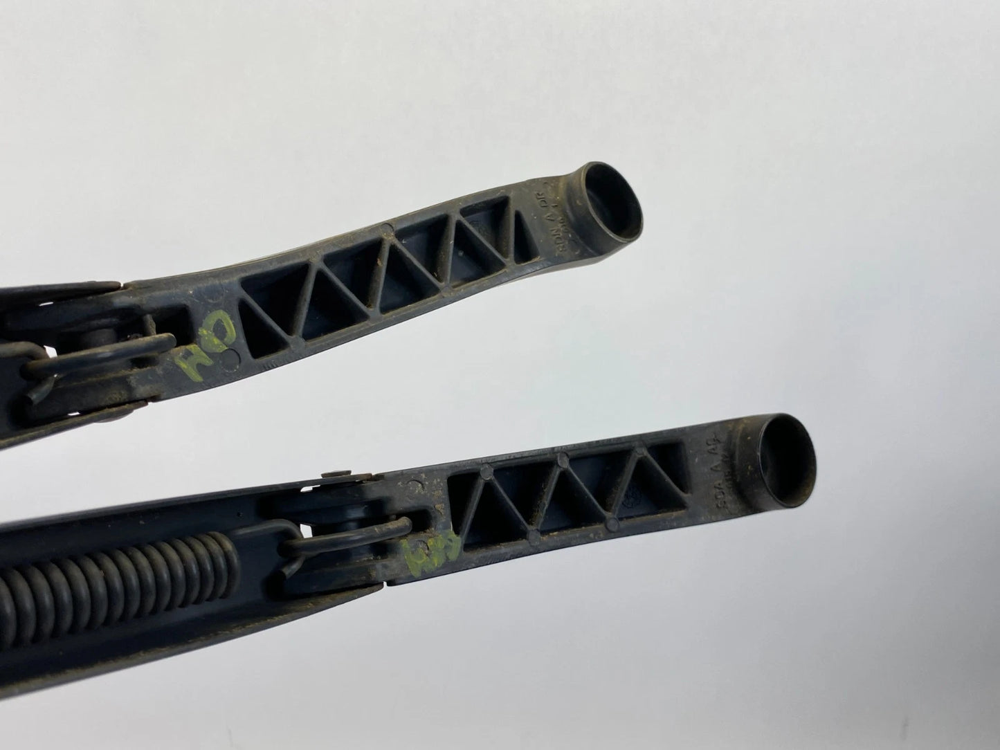 2003-2005 HONDA ACCORD COUPE FRONT WINDSHIELD LEFT & RIGHT WIPER ARM SET OEM