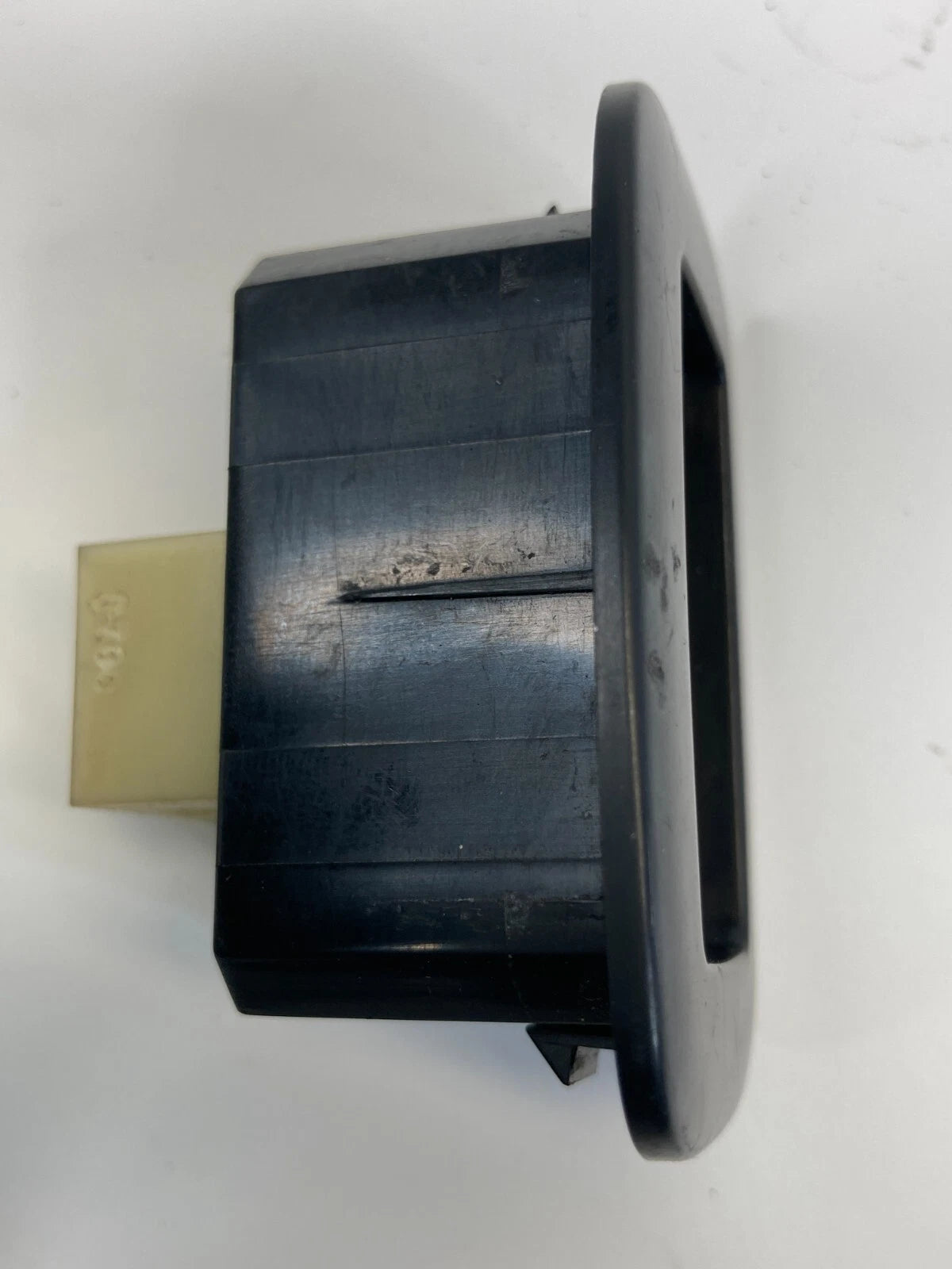 2009-2014 VOLKSWAGEN ROUTAN FRONT LEFT DOOR BUTTON SWITCH 1HX45DX9AE OEM