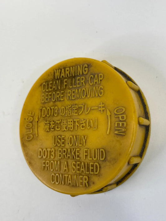 2005-2017 SUBARU OUTBACK BRAKE FLUID RESERVOIR BOTTLE CAP ENGINE BAY OEM FACTORY