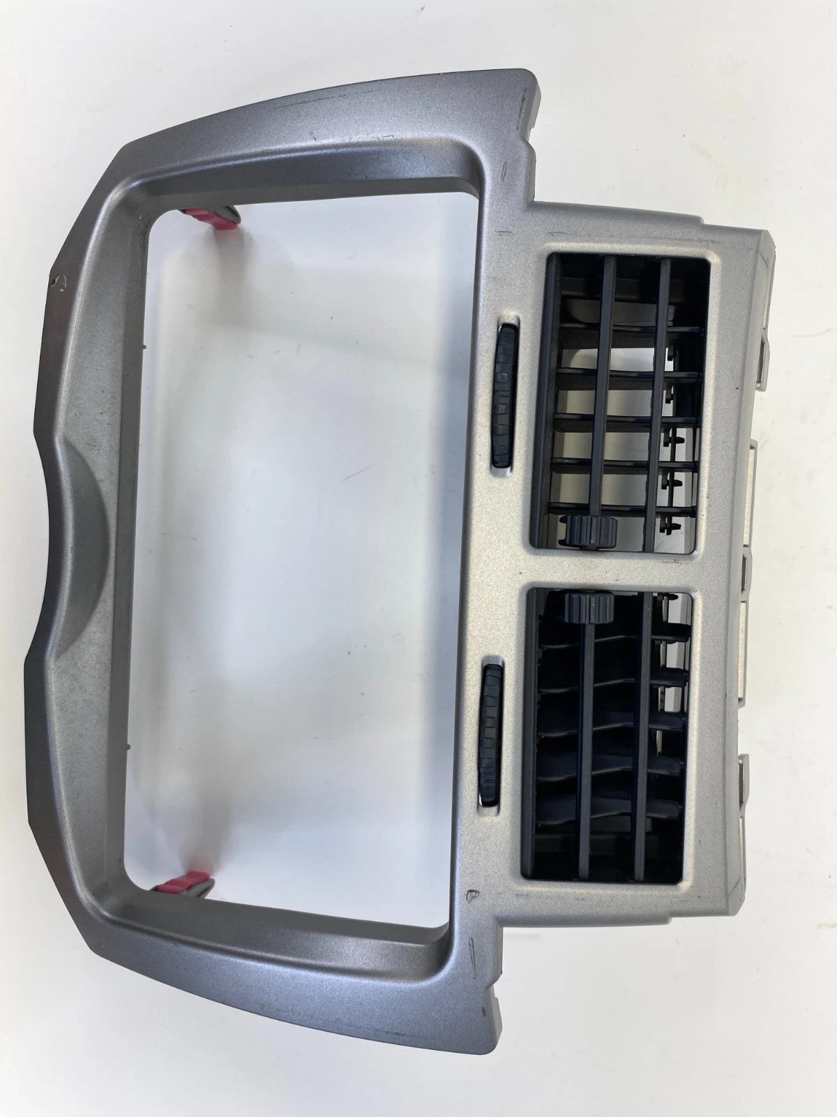 2008-2011 TOYOTA YARIS CENTER DASH AC AIR VENT & RADIO BEZEL TRIM 5540552580 OEM