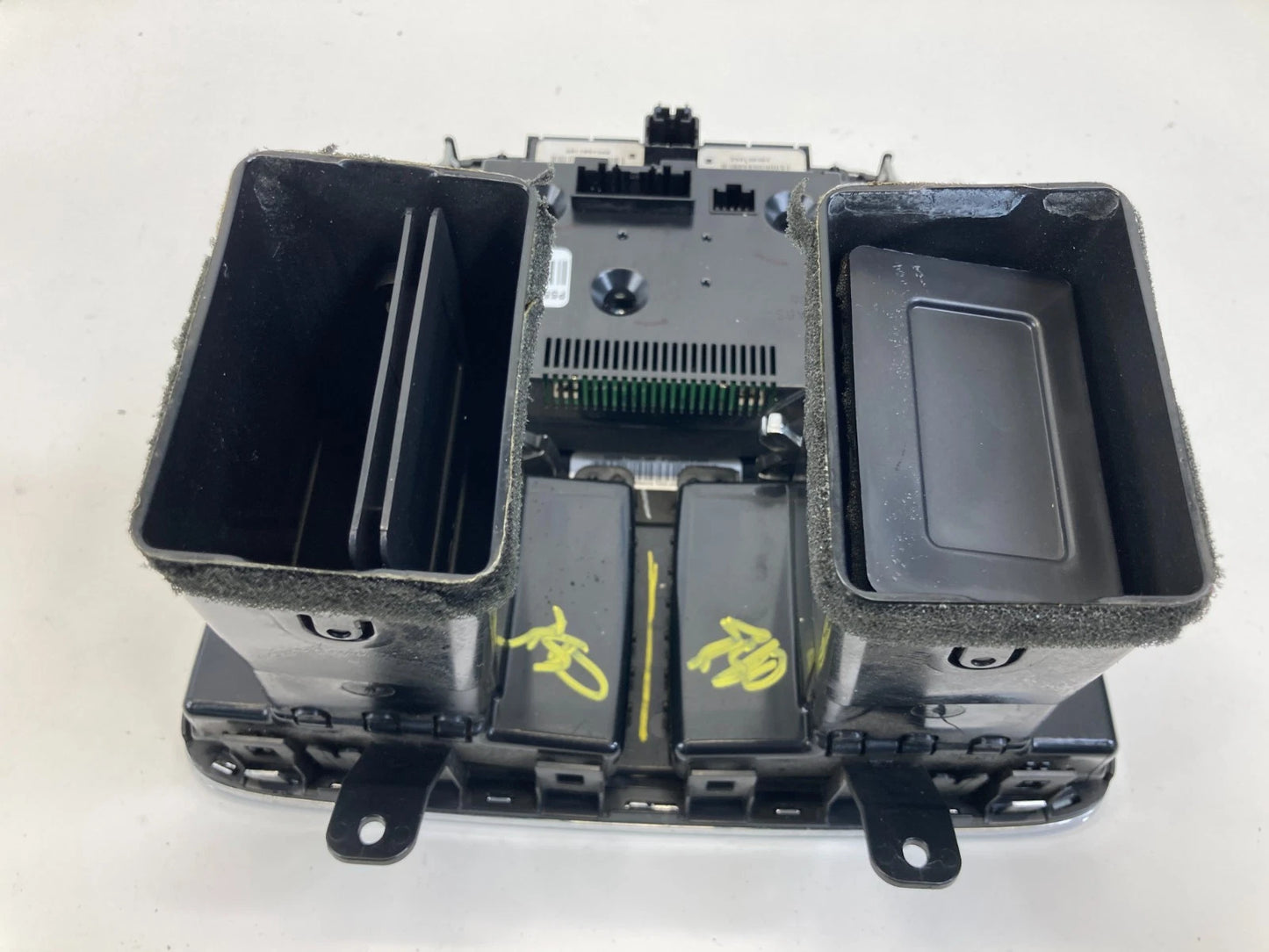 12-20 DODGE GRAND CARAVAN CLIMATE CONTROL TRIM BEZEL W/ AIR VENT P55111236AF OEM