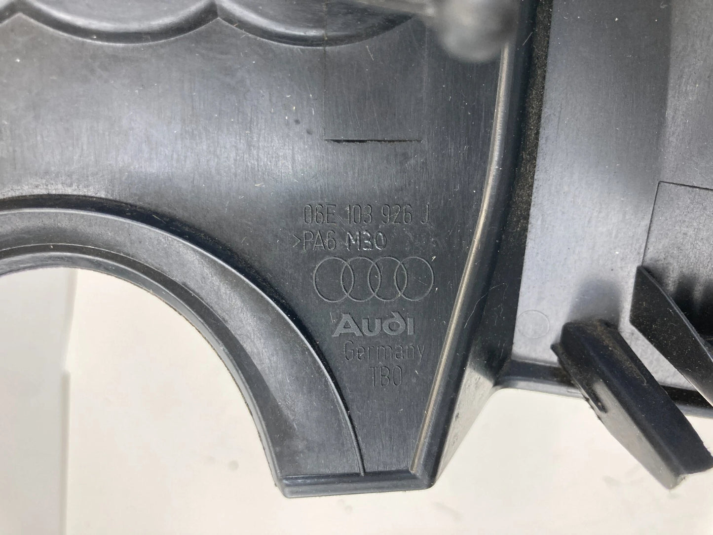 2009-2011 AUDI A6 QUATTRO 3.0L V6 A/T REAR ENGINE COVER TRIM 06E-103-926-J