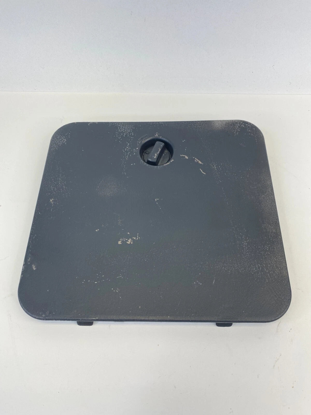 1996-2002 TOYOTA 4RUNNER REAR CARGO COMPARTMENT DOOR ACCESS PANEL 62693-35010