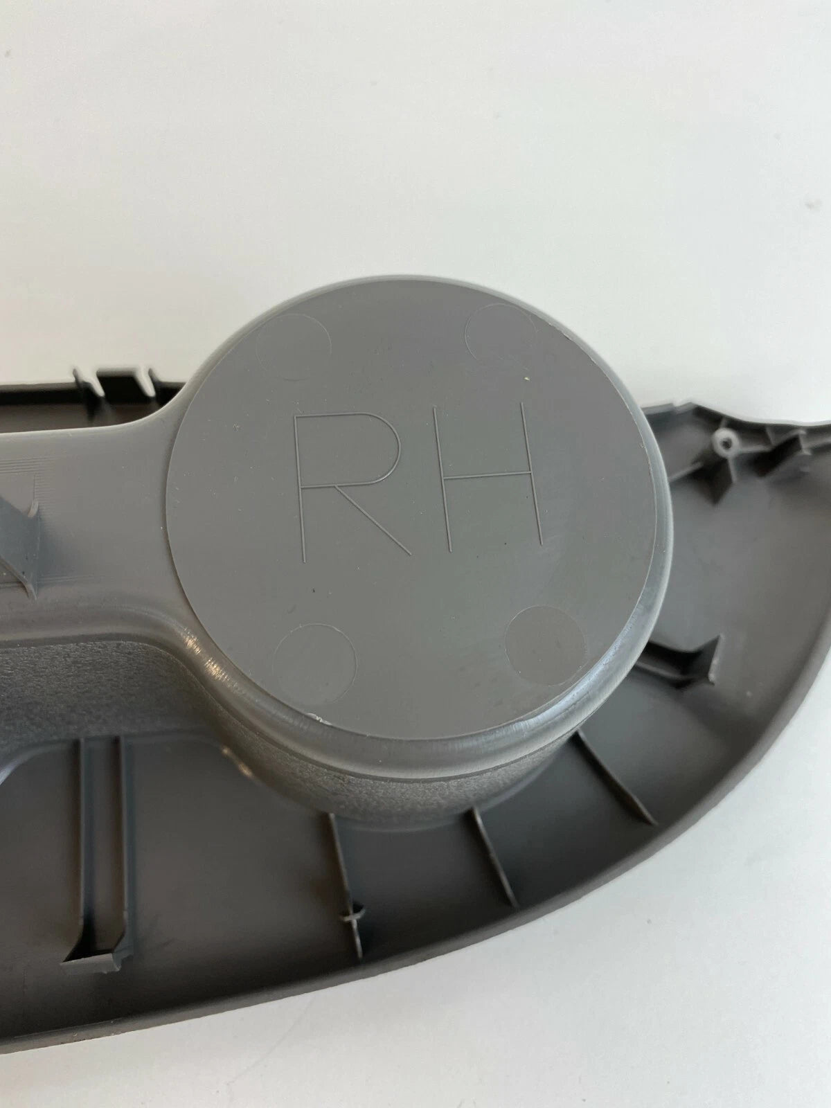 08-10 HONDA ODYSSEY REAR RH QUARTER PANEL ARMREST CUP HOLDER OEM 84611SHJA011M1